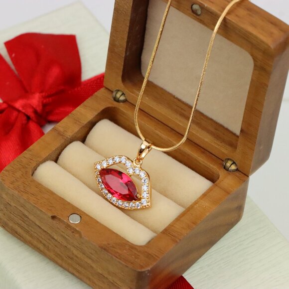 "Rose Gold Lips Pendant with Red Stone – Bold & Stylish, XPPT1206 - Picture 11 of 14